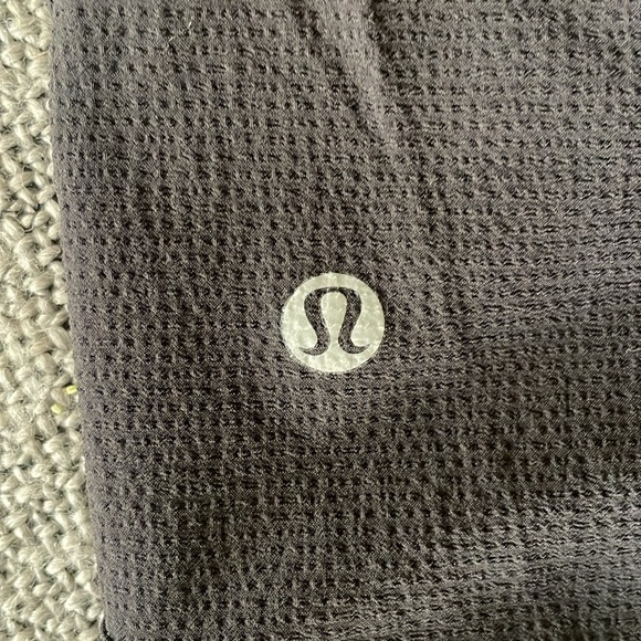 Lululemon Track That Short - Picture 3 of 5